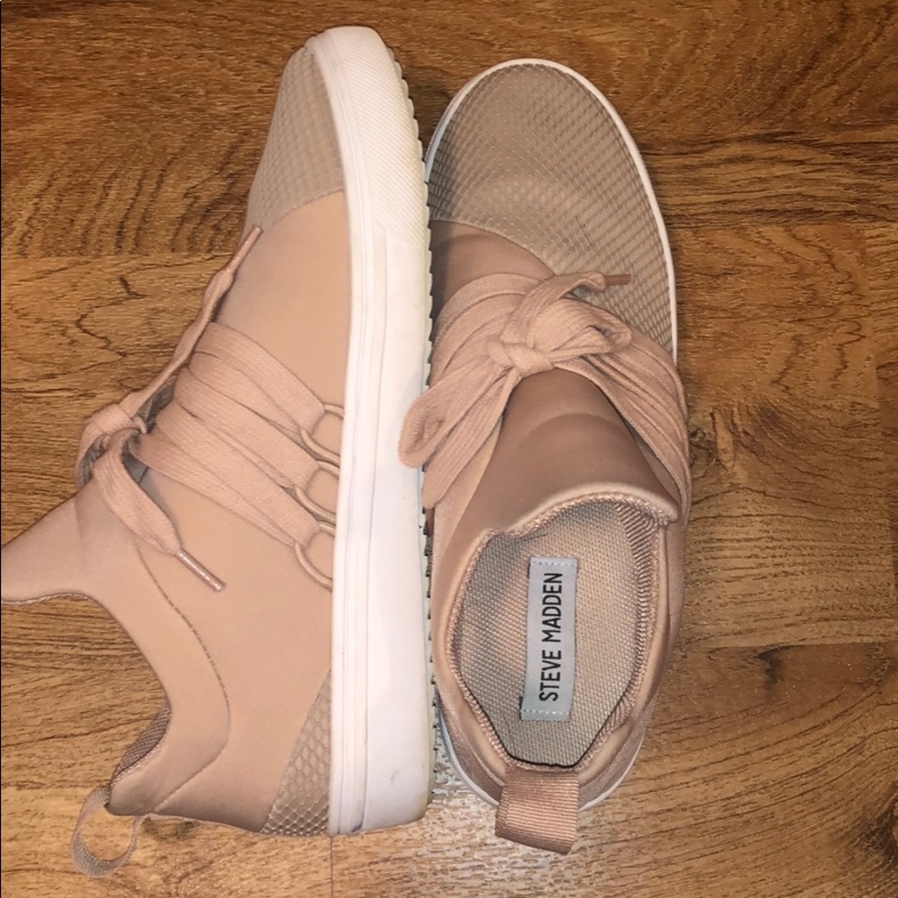 Blush Steve Madden Lancer Sneakers